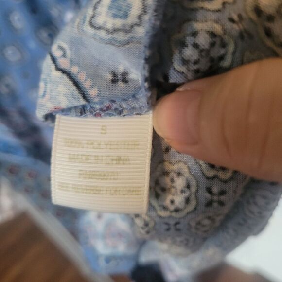 Womens tops set of 2 soft roll tab sleeves with collar v-neck cotton poly size s - Picture 7 of 16